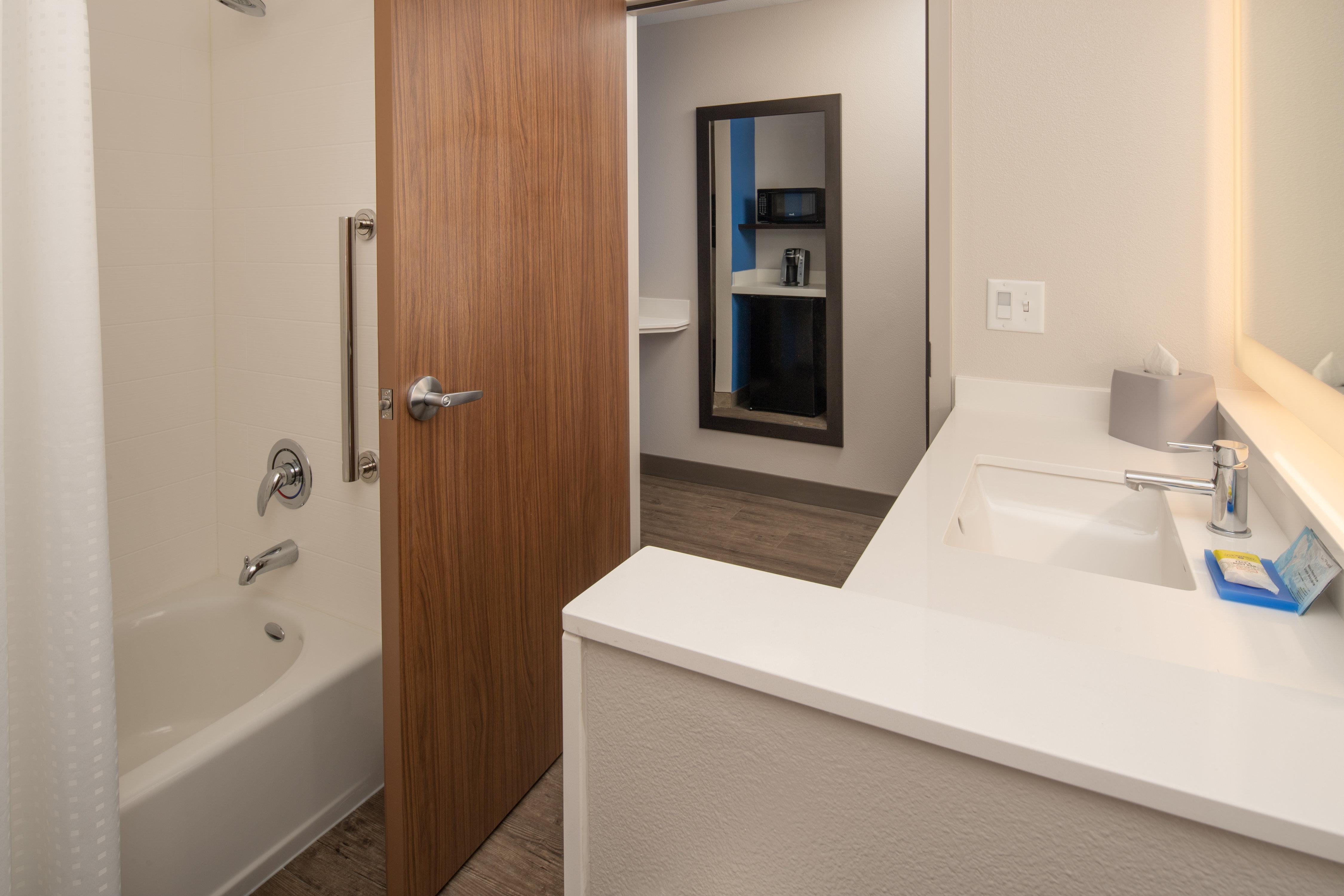 Holiday Inn Express & Suites - Camas By Ihg Esterno foto