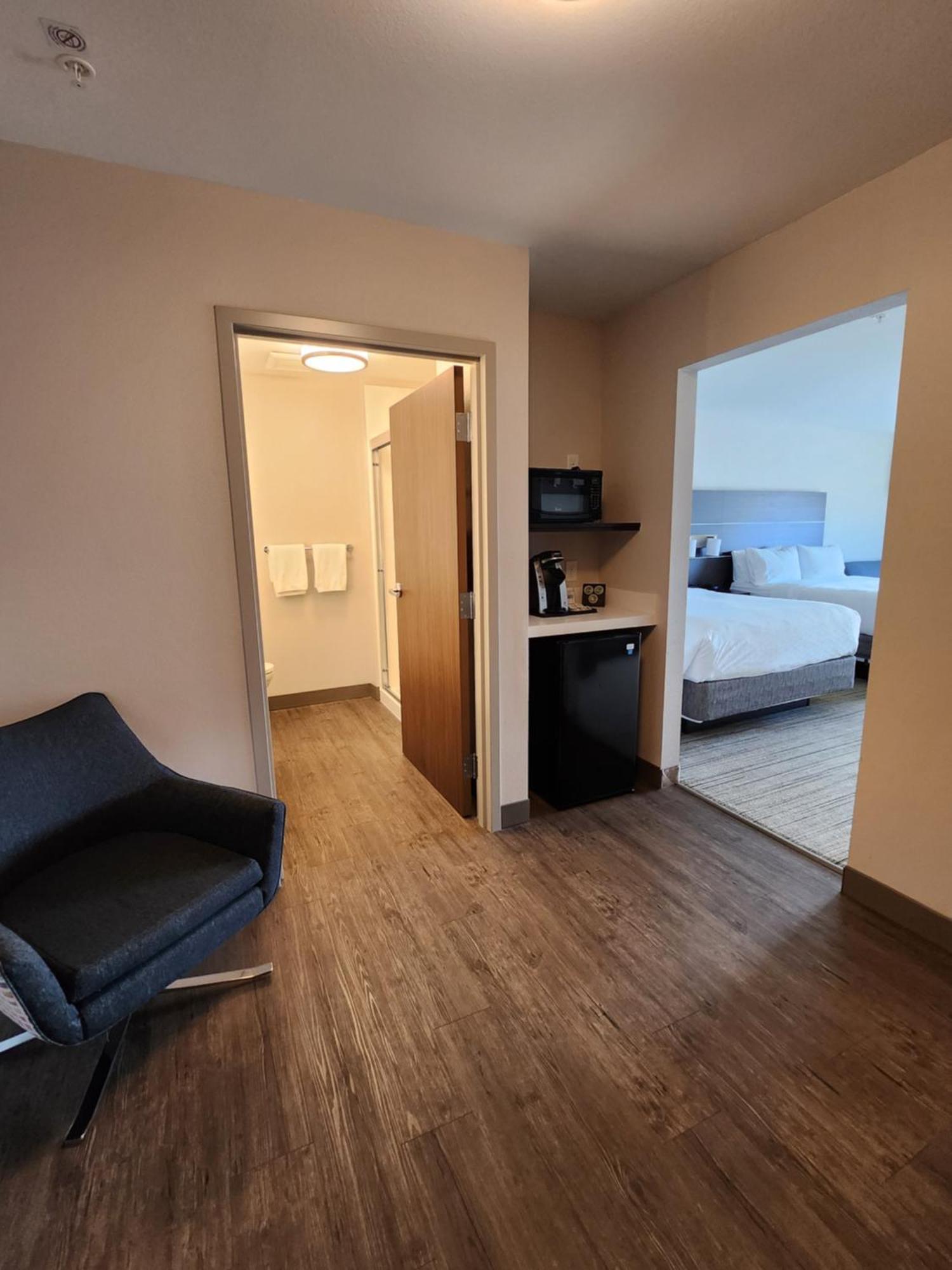 Holiday Inn Express & Suites - Camas By Ihg Esterno foto